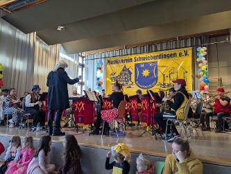 Kinderfasching in der Turn- und Festhalle